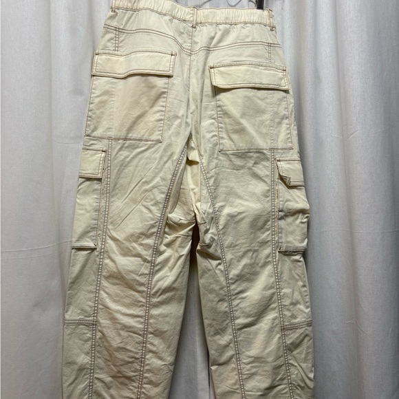Nicole Miller Beige Cargo Pants - Picture 2 of 3